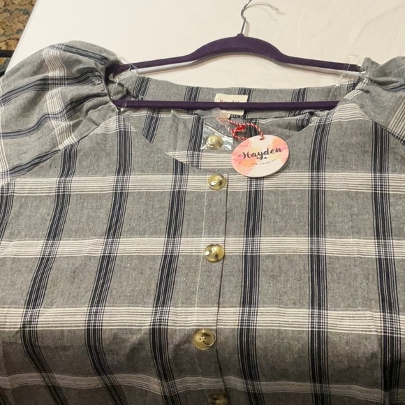 Hayden Grey and White Long Sleeve Plaid Blouse Shirt Faux Buttons Size 1XL - Picture 8 of 8